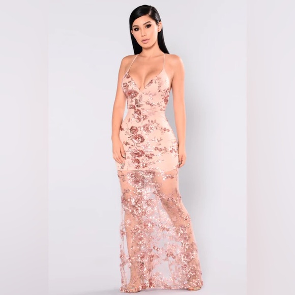 Fashion Nova Dresses & Skirts - NEW Fashion Nova Honor Sequin Sleeveless Maxi Dress in Rose Gold Size XS